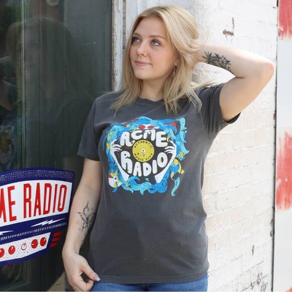 ACME Tops - ACME Radio Girl T-shirt Nashville Music Scene XL
